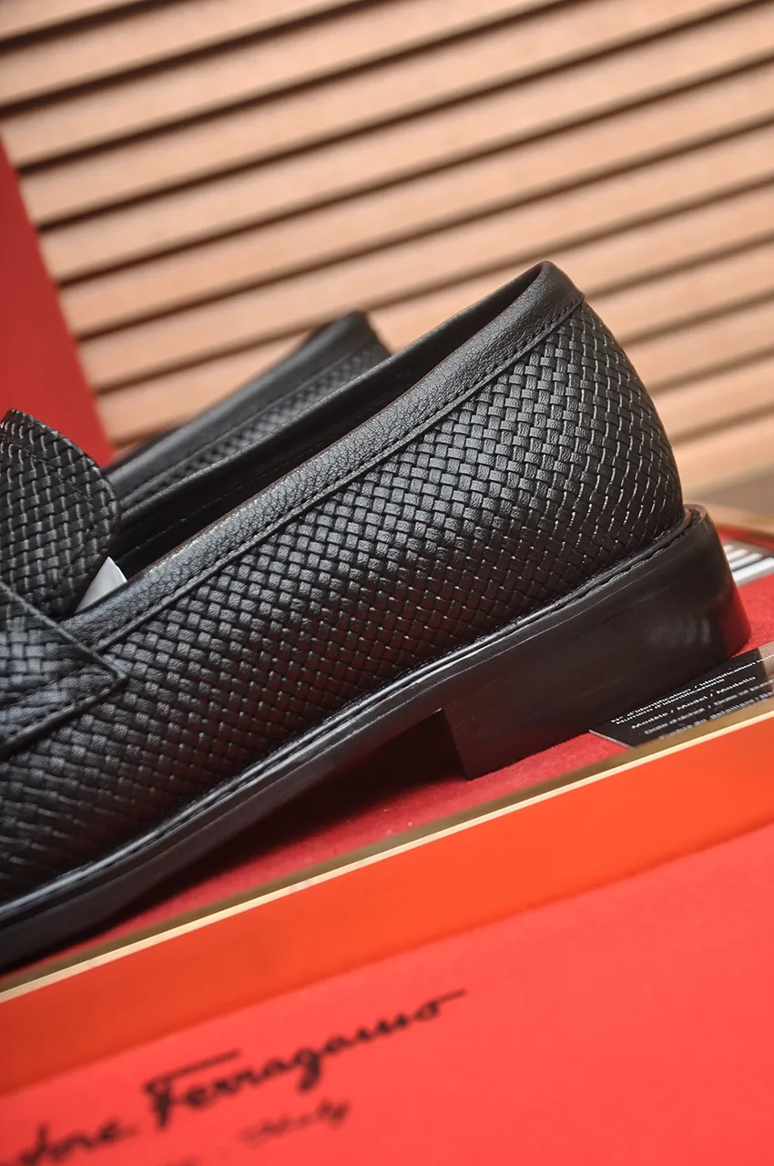 Men's shoes 💰460💶 [Ferragamo/Ferragamo] The latest model in the counter. Original imported open-sided high-quality cowhide hand-woven + imported 🐂 cowhide + original luxury metal buckle + original combined outsole. Comparison without pressure 38--45 (45 custom-made)